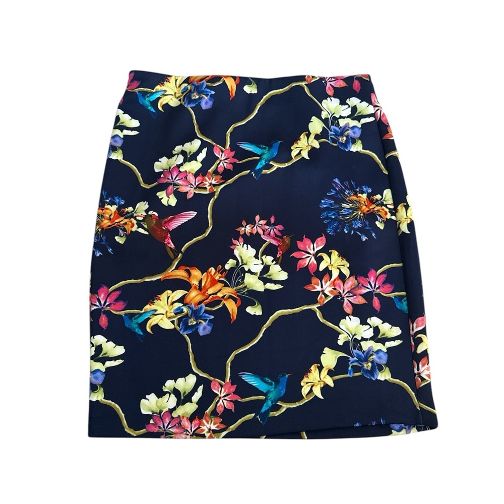 Carmen Marc Valvo Women’s Vibrant Floral/Bird scuba knit Pencil Skirt size Small